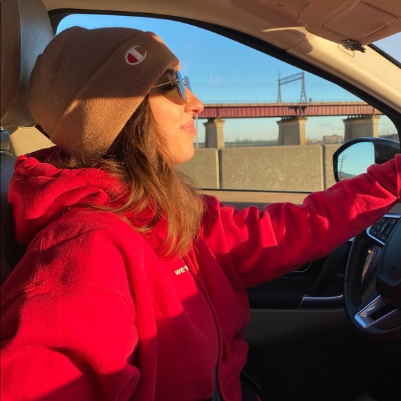 Meet your Posher, Kristen - Picture 9 of 16